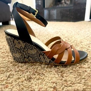 *NEW W TAGS* Cole Haan Wedges